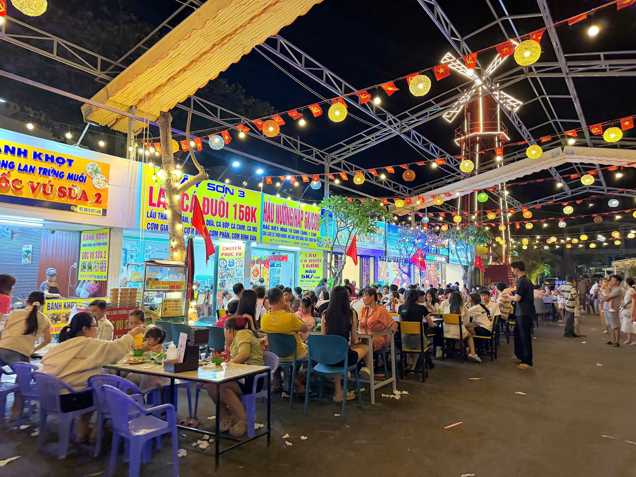 Chợ Đêm
